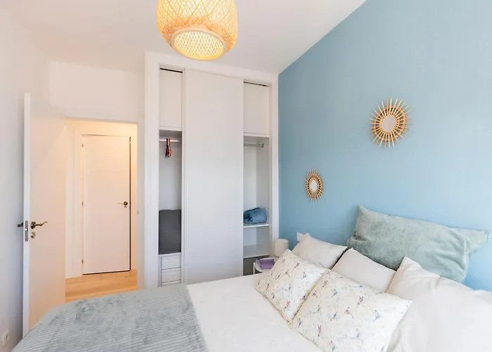 Santanalodge - 500m Playa, 10min En Coche, Taxi Privado - Con Coste *